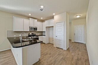 14410 Sweetwater Dr in Cove, TX - Building Photo - Building Photo