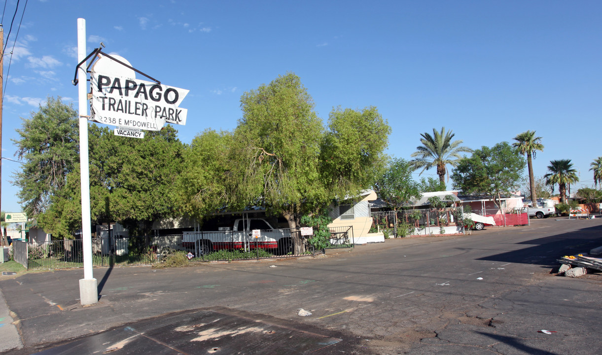 Papago Trailer Park in Phoenix, AZ - Building Photo