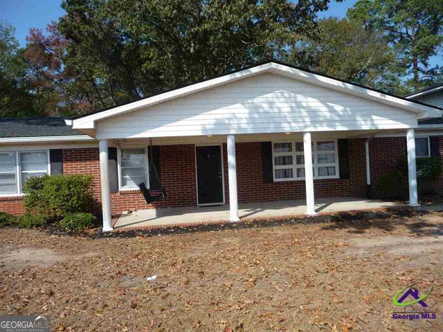511 Collins Ave in Centerville, GA - Building Photo