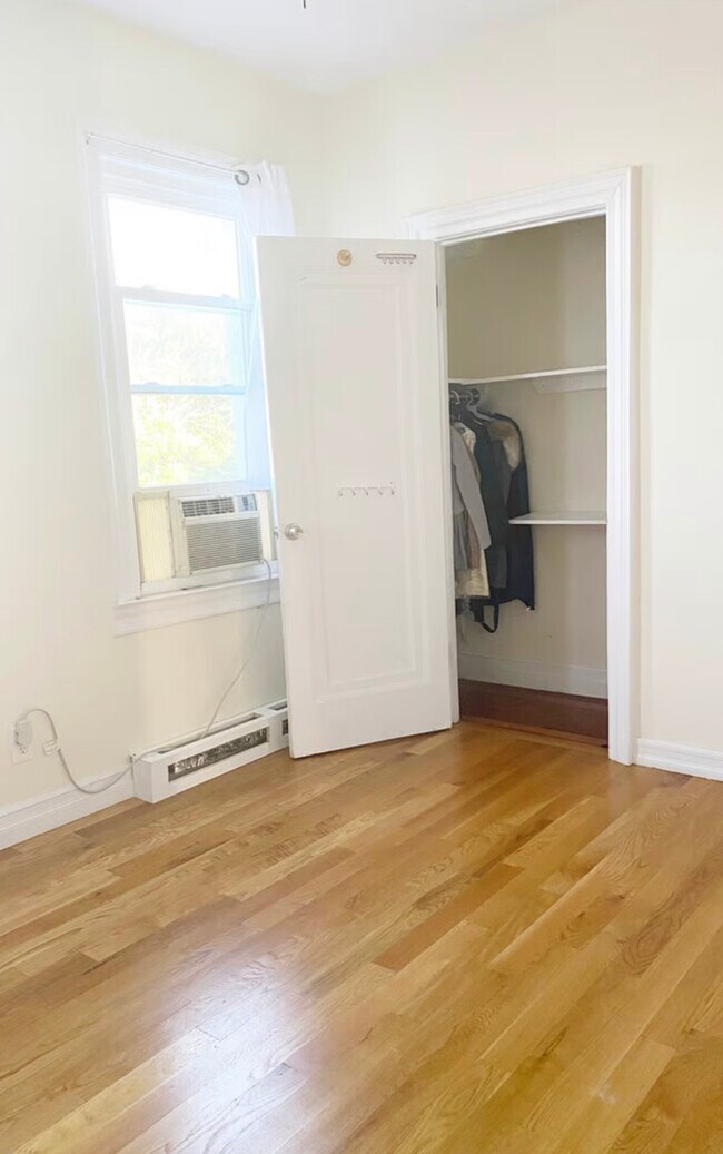 10433 Lefferts Blvd Rentals in South Richmond Hill, NY