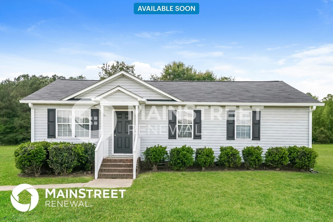 261 Ogburn Rd in Smithfield, NC - Building Photo