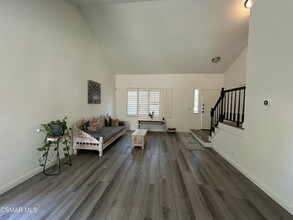 6772 Pheasant Ln in Oak Park, CA - Building Photo - Building Photo