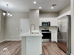 451 S Hawes Rd in Mesa, AZ - Building Photo - Building Photo