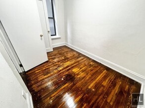 YORK AVENUE in New York, NY - Building Photo - Building Photo