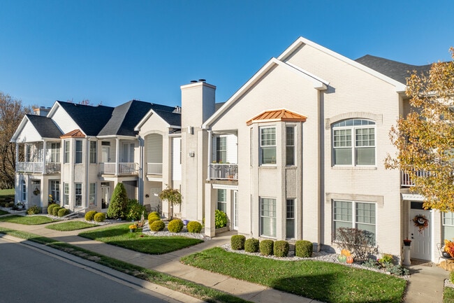 The Pointe at Adams Ridge in Mars, PA - Building Photo - Building Photo