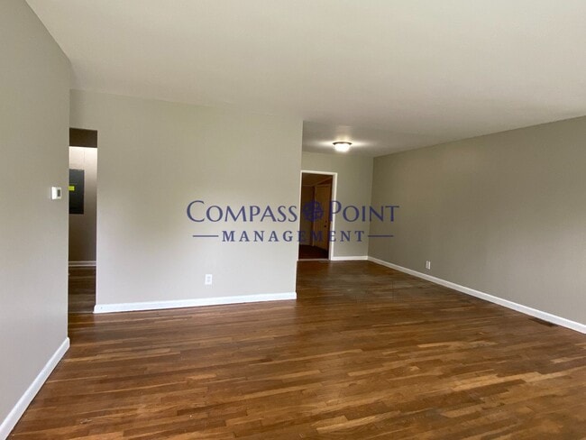 1885 Dunkirk Dr in Lexington, KY - Building Photo - Building Photo