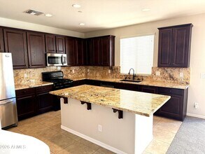 9237 W Coolbrook Ave in Peoria, AZ - Building Photo - Building Photo