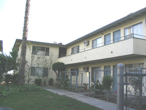 834-842 W El Repetto Dr in Monterey Park, CA - Building Photo - Building Photo