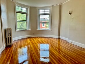 10 Strathmore Rd in Brookline, MA - Building Photo - Building Photo