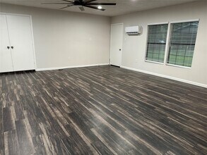 503 Hortense St in Cleveland, TX - Building Photo - Building Photo