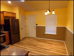 909 Yarrow Dr in North Little Rock, AR - Building Photo - Building Photo