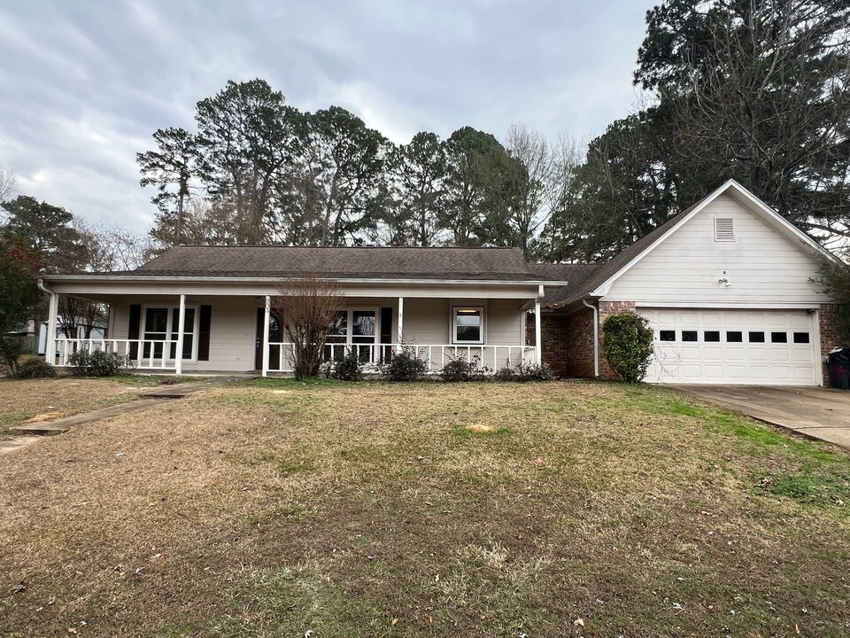 203 Kimball Dr in Wake Village, TX - Building Photo