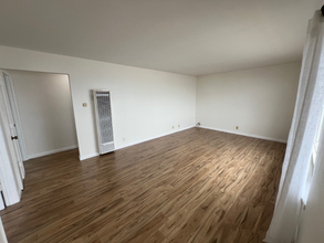 305 Esplanade Ave-Unit -2 in Pacifica, CA - Building Photo - Building Photo