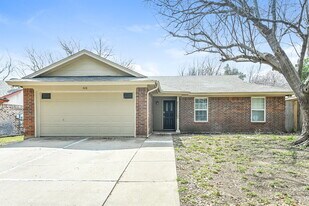 428 Guadalupe Dr in Saginaw, TX - Building Photo