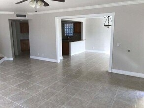 4356 Hazel Ave in Palm Beach Gardens, FL - Foto de edificio - Building Photo