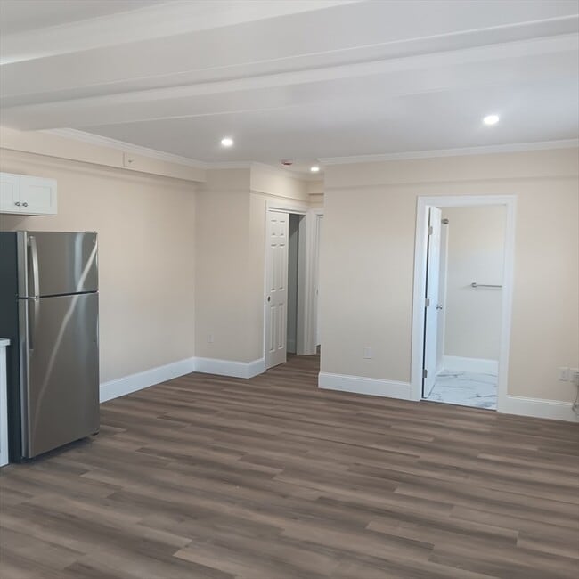 99 N Main St in Middleboro, MA - Building Photo - Building Photo