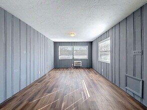 652 East Harbor Dr S in St. Petersburg, FL - Building Photo - Building Photo