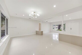 12885 Griffing Blvd in North Miami, FL - Building Photo - Building Photo