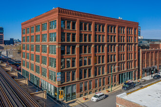 Lake Street Lofts in Chicago, IL - Building Photo - Building Photo