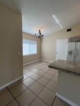 12305 Cloverstone Dr in Tampa, FL - Building Photo - Building Photo