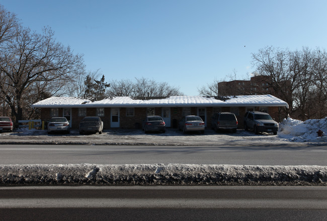 1850 S Ferry St in Anoka, MN - Building Photo - Building Photo