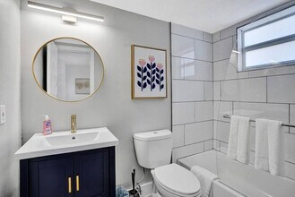 50 Davie Blvd, Unit SI FL1-ID1504011P in Fort Lauderdale, FL - Building Photo - Building Photo