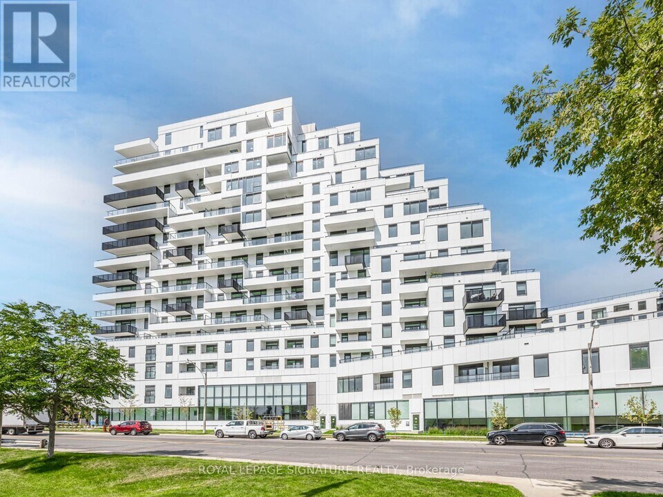 1050 Eastern Ave in Toronto, ON - Building Photo