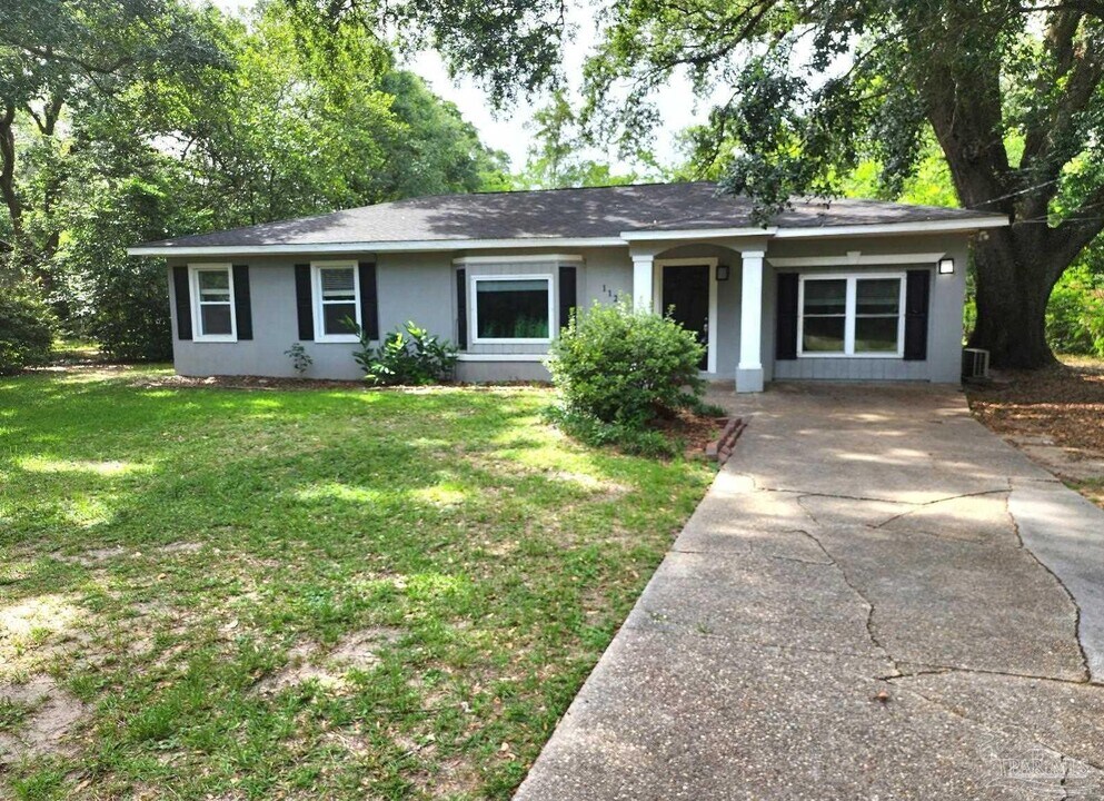 112 Hancock Ln in Pensacola, FL - Building Photo