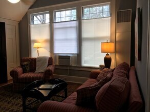 600 Devereux St, Unit A in Raleigh, NC - Foto de edificio - Building Photo