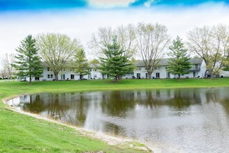 Northpointe/Lakepointe Apartment Homes in Plymouth, IN - Foto de edificio - Building Photo