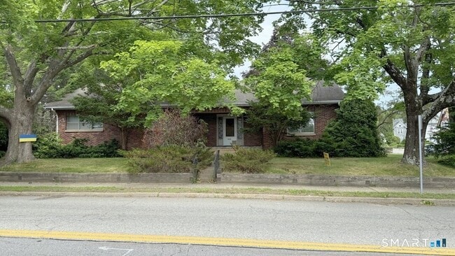 property at 223 High St