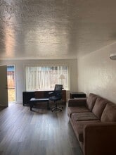 524 Marie St in Medford, OR - Building Photo - Building Photo