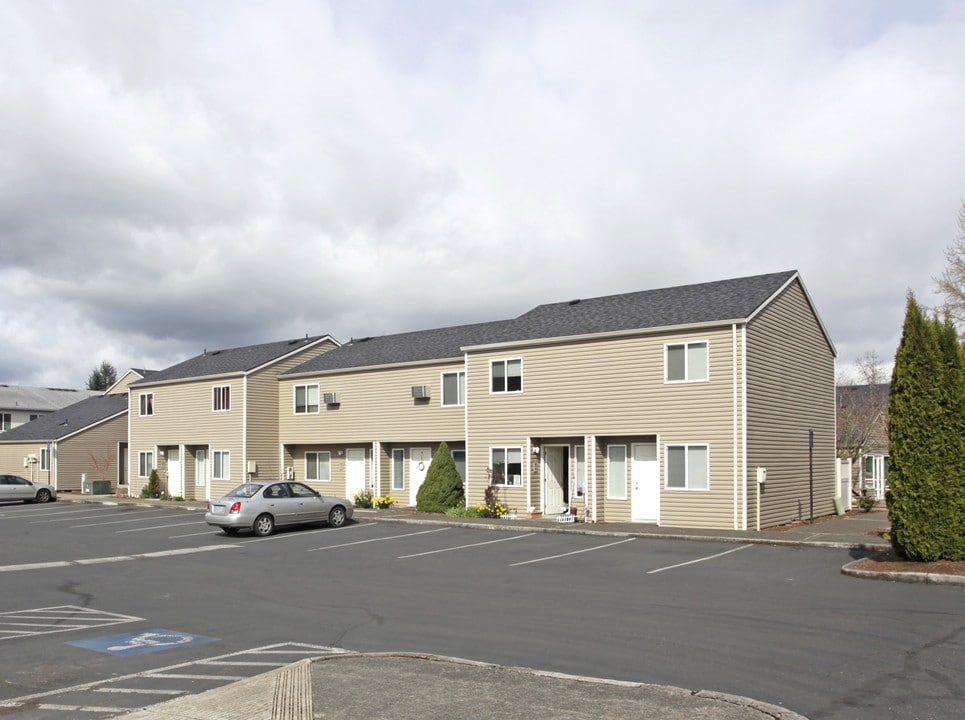 Garden Grove Apartments in Forest Grove, OR - Foto de edificio