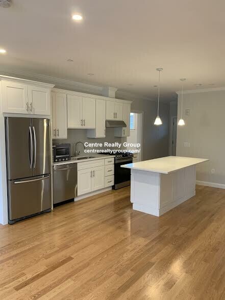 54 Waverly St, Unit 1 in Boston, MA - Building Photo