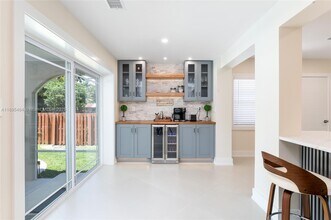 1410 Mayo St in Hollywood, FL - Building Photo - Building Photo