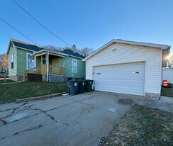 140 Lincoln Ave in Council Bluffs, IA - Building Photo