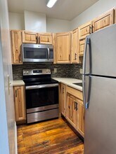 911 Campbell Ave SW, Unit B in Roanoke, VA - Building Photo - Building Photo