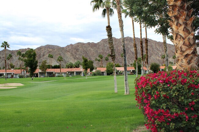 55069 Oak in La Quinta, CA - Building Photo - Building Photo