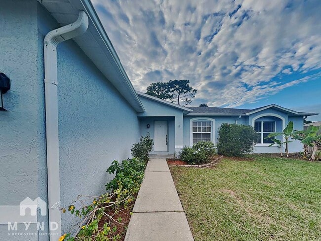 3291 Rocky Ave in Spring Hill, FL - Building Photo - Building Photo