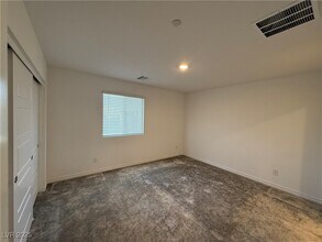 10774 Astell Isle Ct in Las Vegas, NV - Building Photo - Building Photo