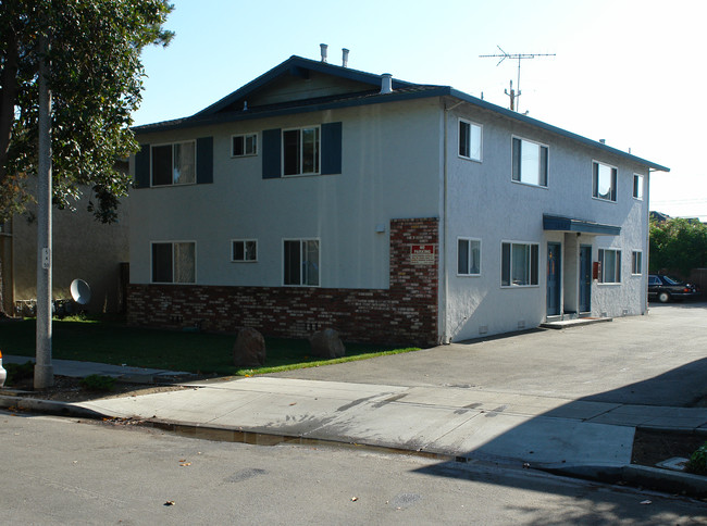 1652 Queen Charlotte Dr in Sunnyvale, CA - Building Photo - Building Photo