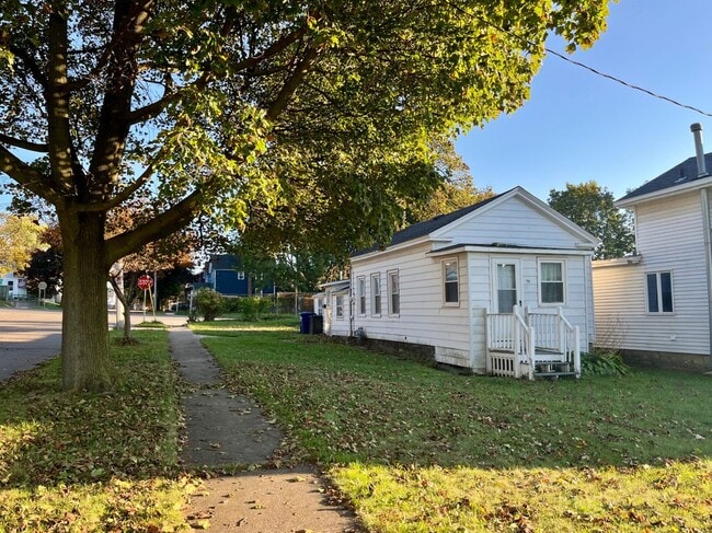 property at 190 E Bridge St