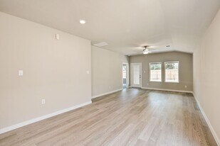 1721 Succotash Oak Ct in Conroe, TX - Building Photo