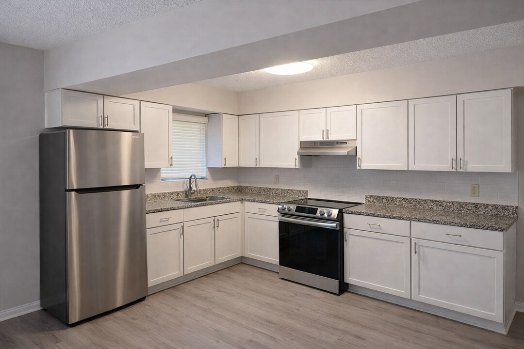 Heritage Oaks @ Navco (Promotion!) in Mobile, AL - Building Photo