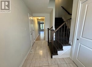 54 Haney Dr in Thorold, ON - Building Photo - Building Photo