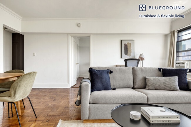 952 5th Ave in New York, NY - Building Photo - Building Photo
