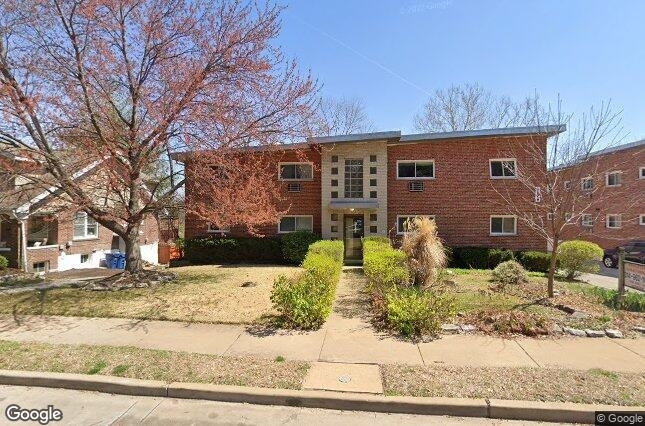 Bellevue Apartment Homes in St. Louis, MO - Building Photo