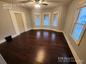 4017 E 54th St in Newburgh Heights, OH - Building Photo - Building Photo