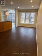 291 Serena Way in Ottawa, ON - Building Photo - Building Photo