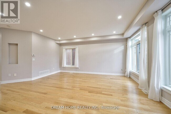 290 Harbord St in Markham, ON - Building Photo - Building Photo